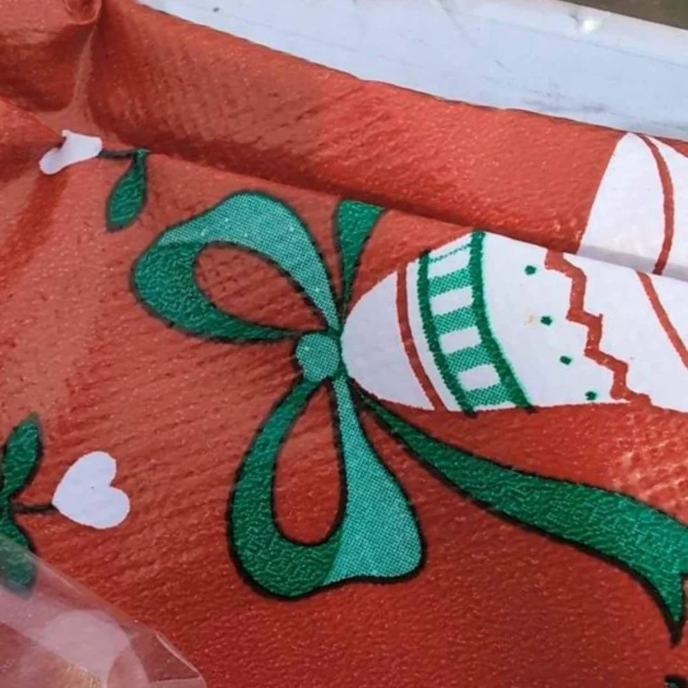 BNIP Holiday Flannelback. Tablecloth Christmas
